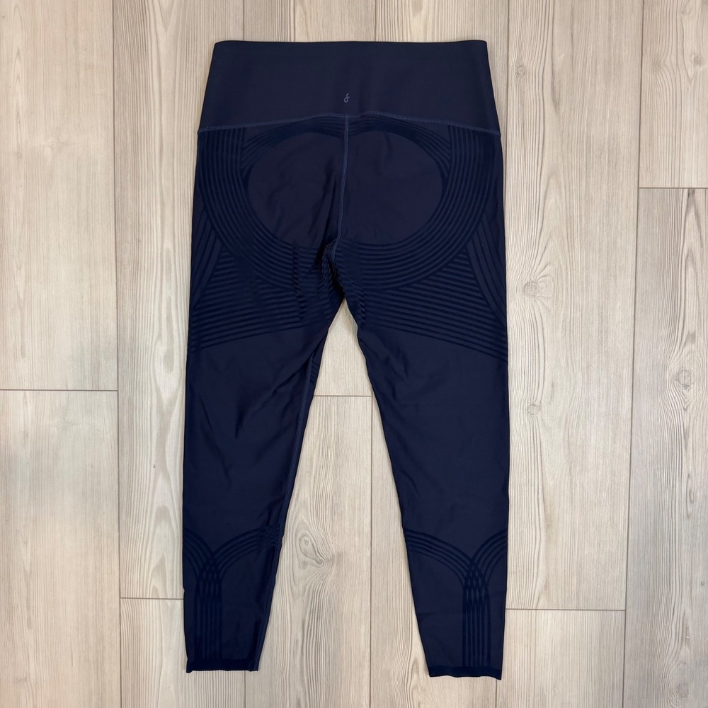 High-Waist Black Sculpting Leggings - Women